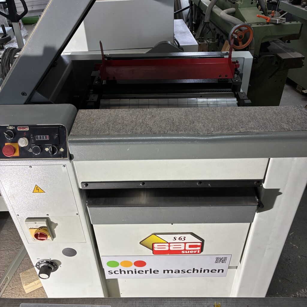SAC Dickenhobelmaschine S 63 von oben, mit Tisch und Bedienfeld